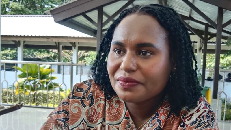 Wakil Ketua III Dewan Perwakilan Rakyat Kabupaten (DPRK) Mimika, Ester Tsenawatme