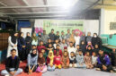 Pengurus HMI Mimika foto bersama dengan Panti Asuhan Laskar Pelangi Seusai kegiatan